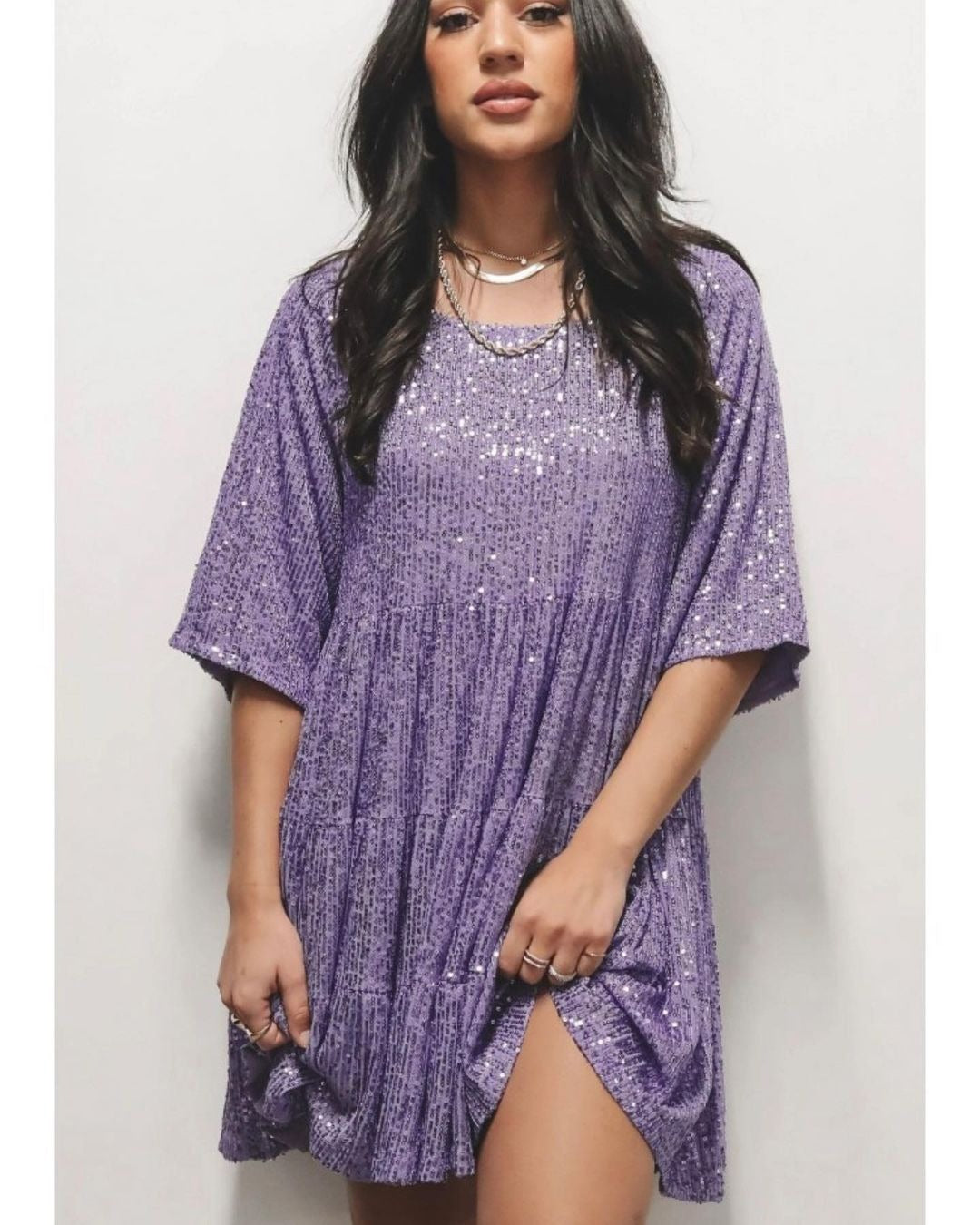 Levoire | Chic Vartalon robe de fête courte à manches courtes Lila