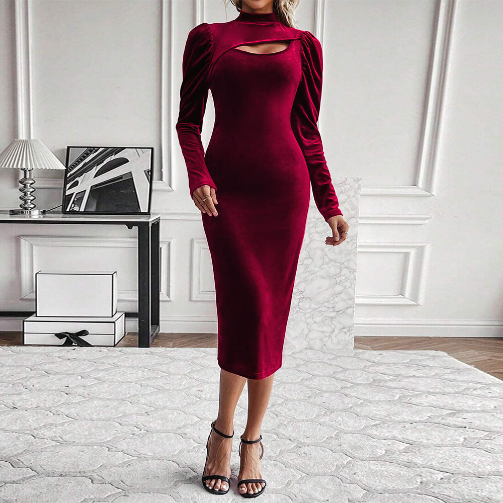 Robe midi en velours ajustée pour femmes avec décolleté asymétrique et manches bouffantes Levoire