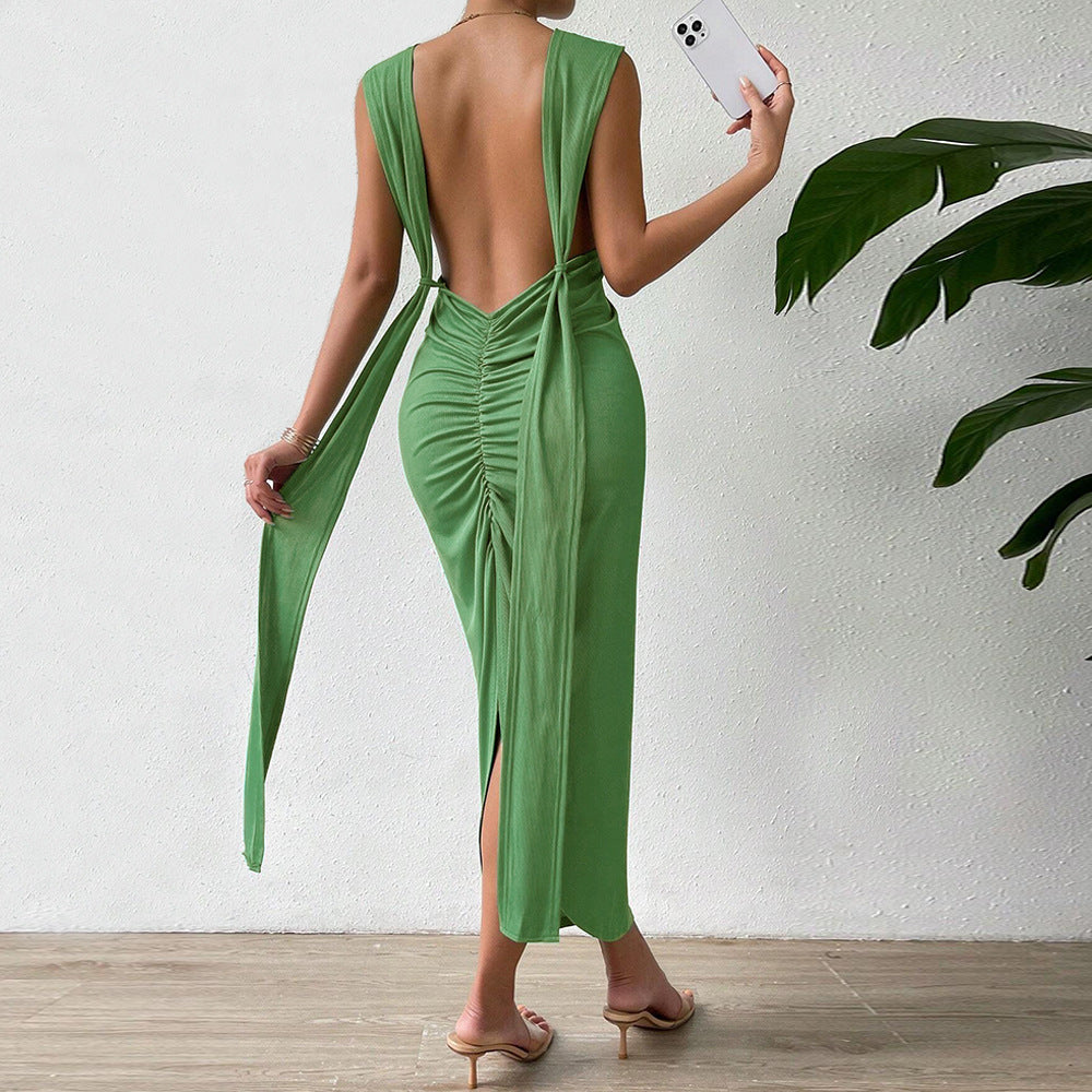 Robe maxi femme avec décolleté en V profond et design élégant à encolure halter Levoire