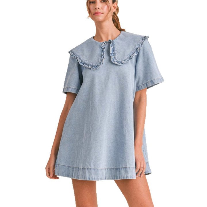 robe en denim pour femmes avec col volumineux et détails en volants Levoire