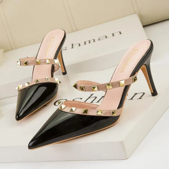 Levoire | Sandales pour femmes en cuir synthétique avec des clous en métal Noir