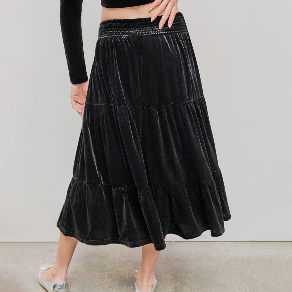 Ensemble élégant pour femmes composé d'une chemise à volants et d'une jupe maxi fluide Levoire