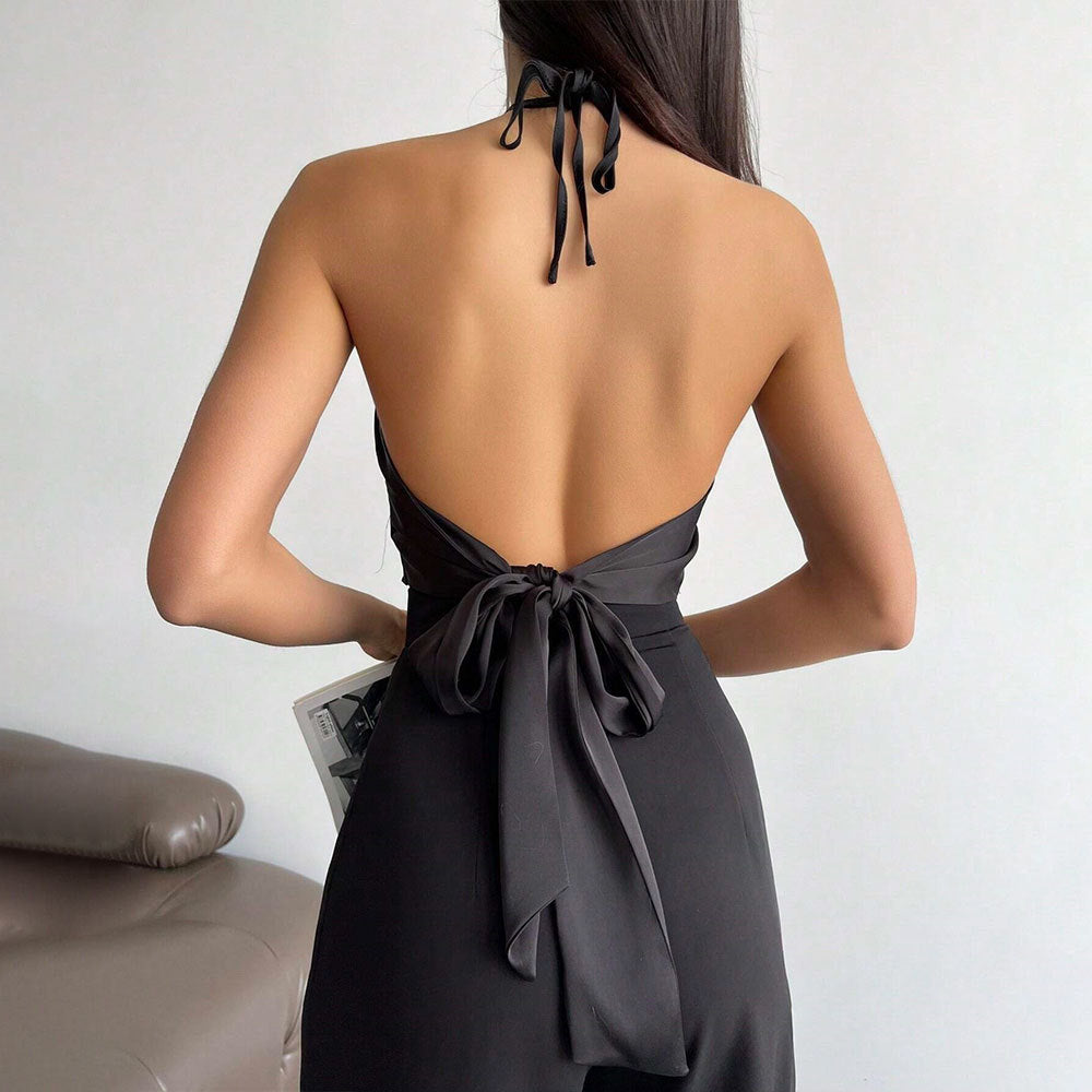 Haut élégant à encolure halter pour femmes avec tissu brillant et nœud décoratif Levoire
