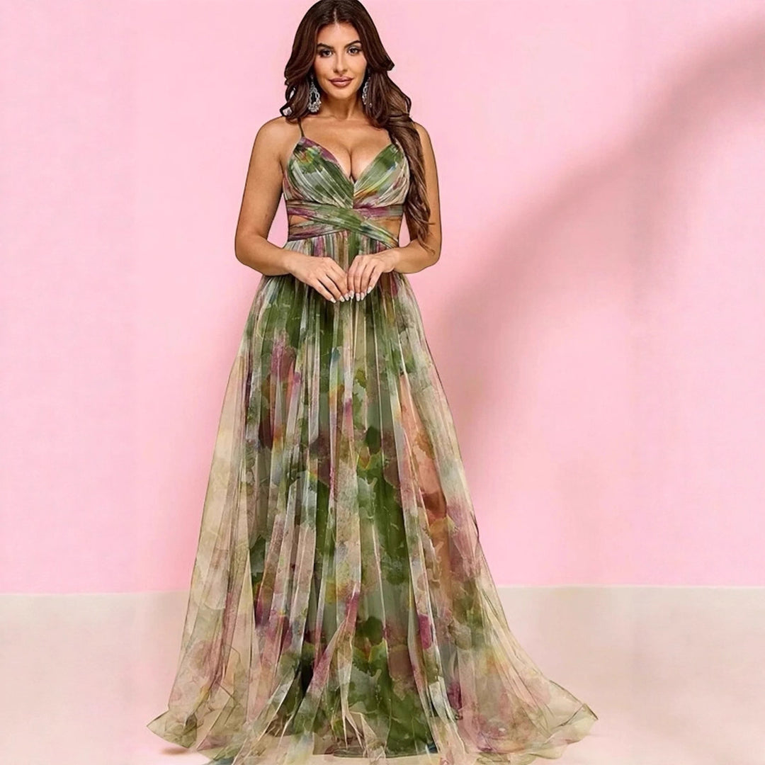 Robe maxi aérienne pour femme avec motif floral coloré et découpe latérale Levoire