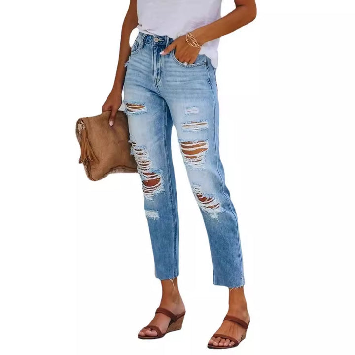 Jeans détruits pour femmes en style boyfriend décontracté Levoire