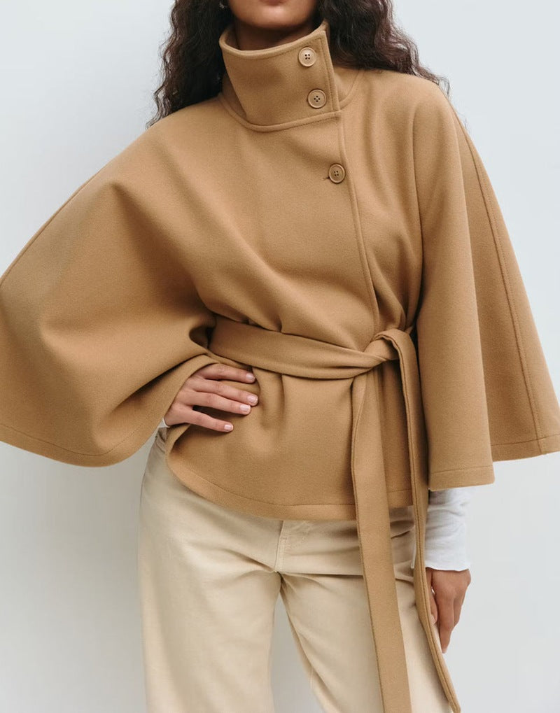 Veste de transition pour femmes avec une coupe large et une couture élégante Levoire