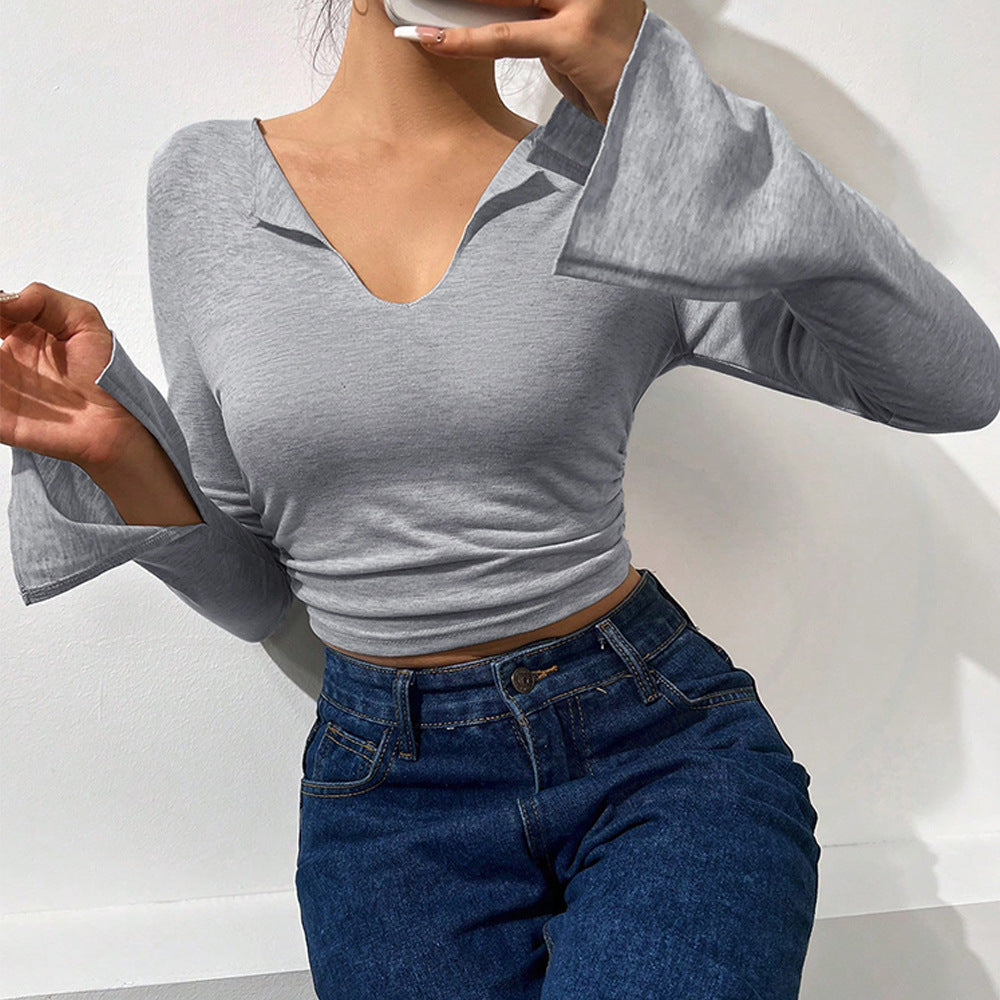 Chemise femme courte à manches longues avec des manches en trompette à la mode et un élégant col en V Levoire