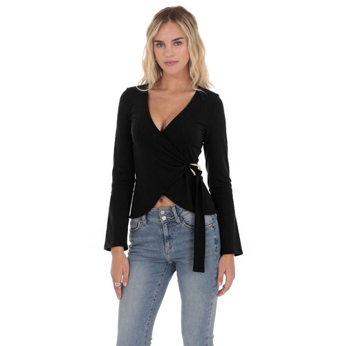 Chemisier Femme à Enveloppe avec Manches Longues et Détails Ruffles Élégants Levoire