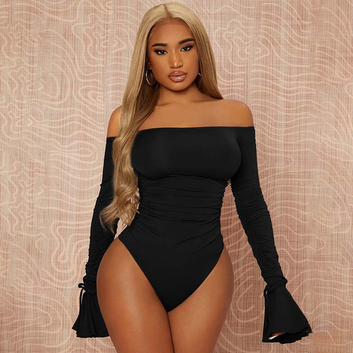 Bodysuit élégant pour femmes à épaules dénudées avec des détails en volants et des manches longues Levoire