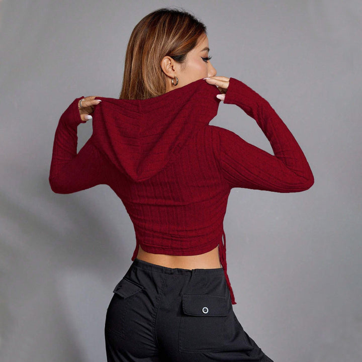 Haut de hoodie cropped pour femme à manches longues et motif côtelé élégant Levoire