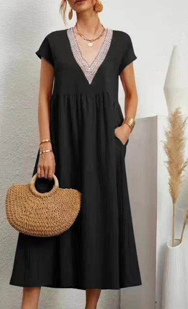 Levoire | Robe à manches courtes avec décolleté en V Noir
