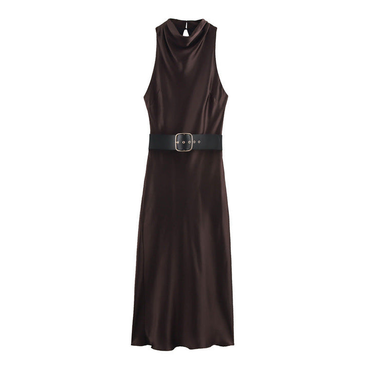 Levoire | Robe élegante en satin à ceinture Couleur