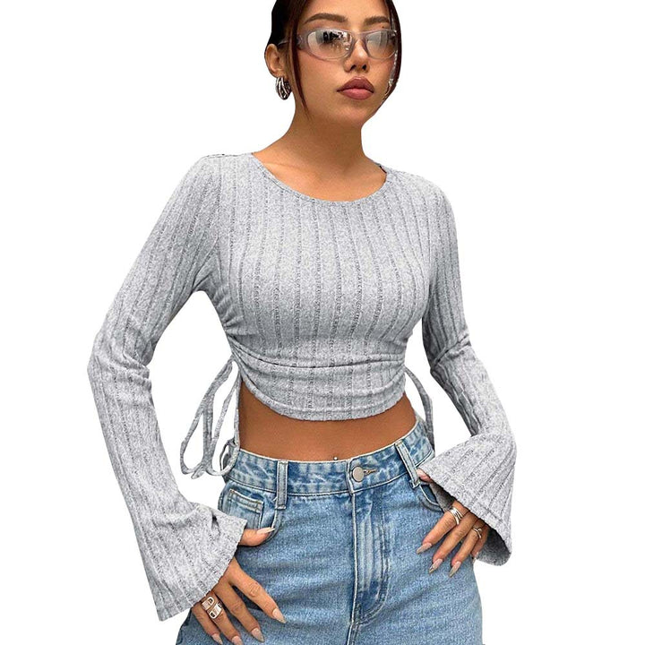 Top à manches longues crop pour femmes avec un tricot côtelé à la mode et un détail à nouer Levoire