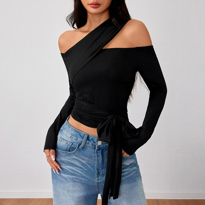 Haut asymétrique croisé pour femmes avec un design à halter à la mode et des fronces élégantes Levoire
