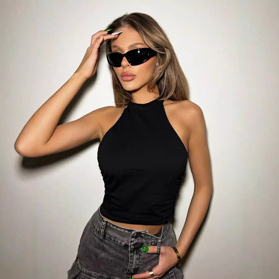 Top court pour femmes avec un design à col halter à la mode et une silhouette ajustée Levoire