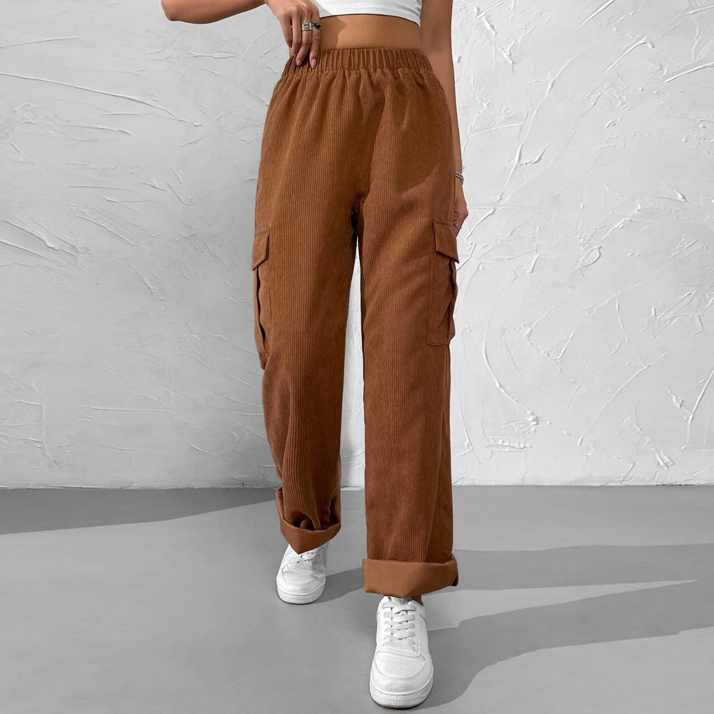 Pantalons cargo pour femmes en velours avec taille élastique et poches latérales pratiques Levoire