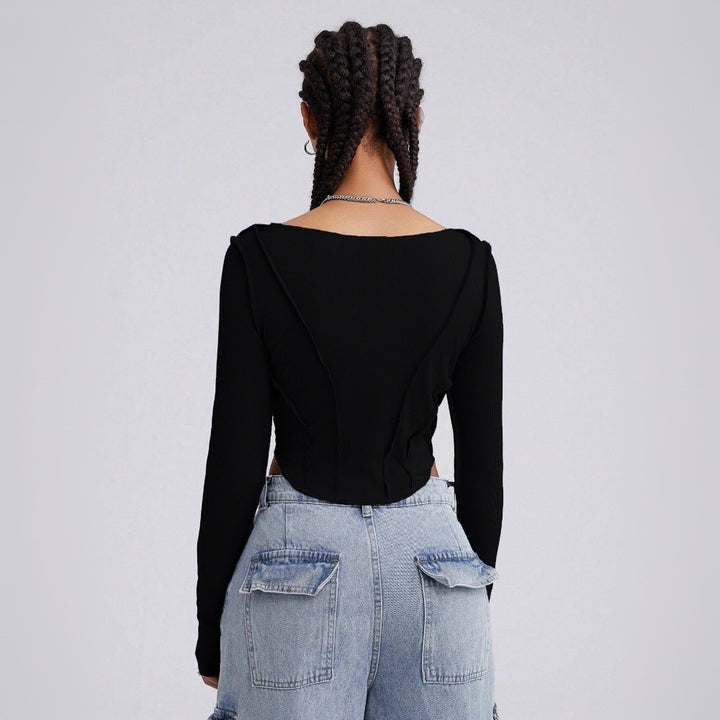 Body à manches longues pour femmes avec décolleté en V profond et détails découpés intricats Levoire
