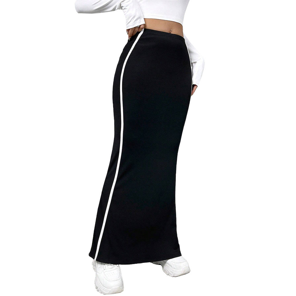 Jupe maxi pour femme avec des bandes latérales et une coupe près du corps Levoire