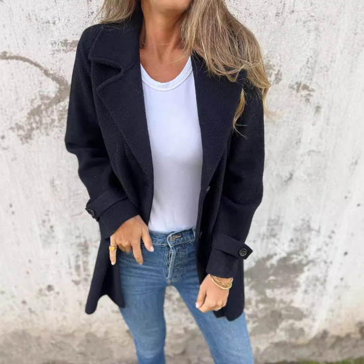 Veste bouclée élégante pour femmes avec double boutonnage Levoire