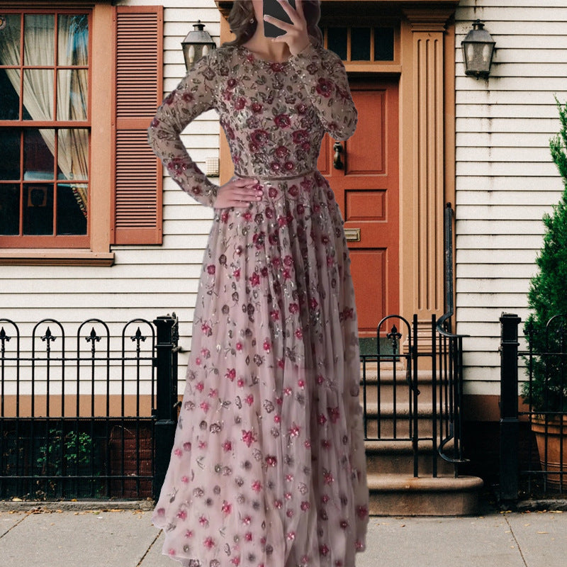 Levoire | Robe à fleurs volumineuse en trois dimensions Couleur