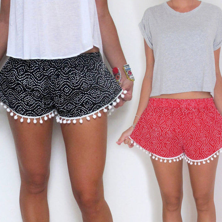 Shorts d'été pour femmes avec des détails de pompons ludiques et un motif de vagues tendance Levoire