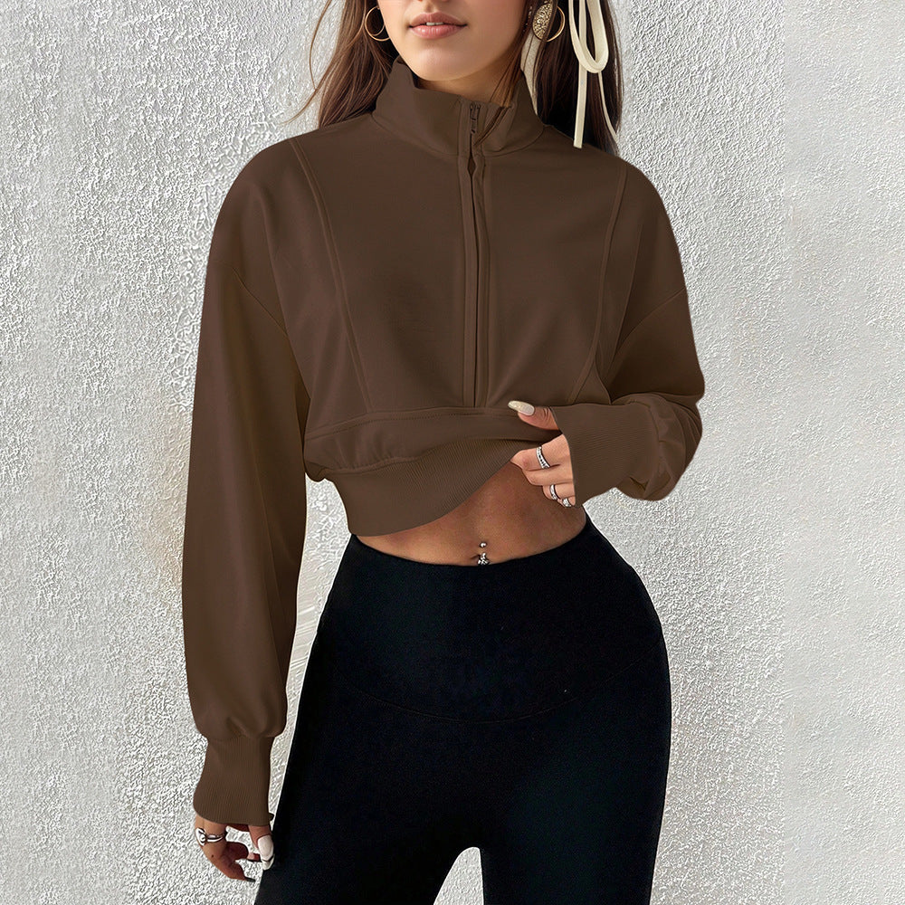 Sweat à col haut zippé pour femmes, cropped et en matériau doux Levoire