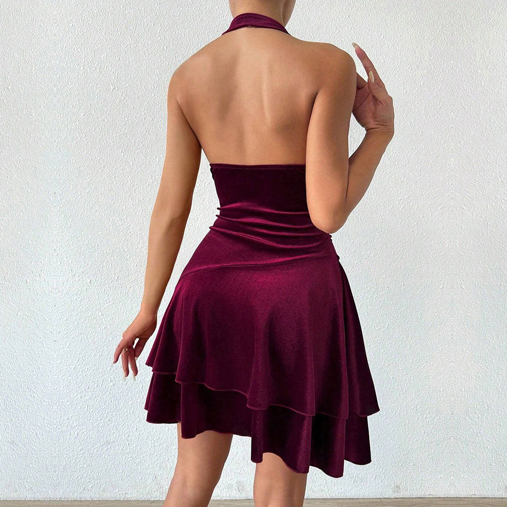 Robe de soirée ajustée pour dames avec jupe volants et design dos nu Levoire