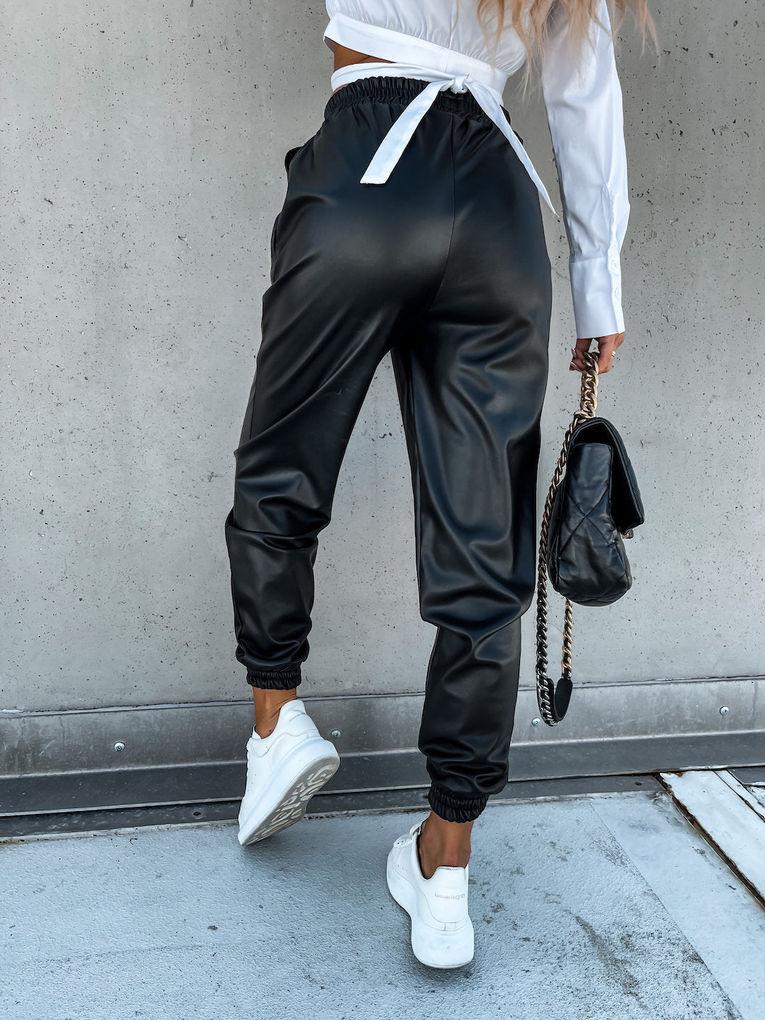 Pantalons de jogging confortables pour femmes avec taille élastique et poches pratiques Levoire