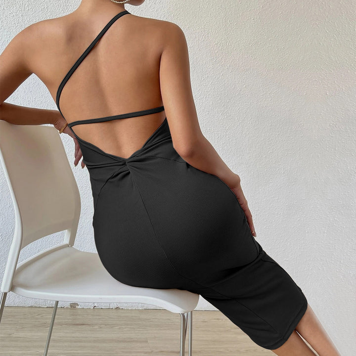 Robe midi ajustée pour femmes avec design asymétrique Levoire