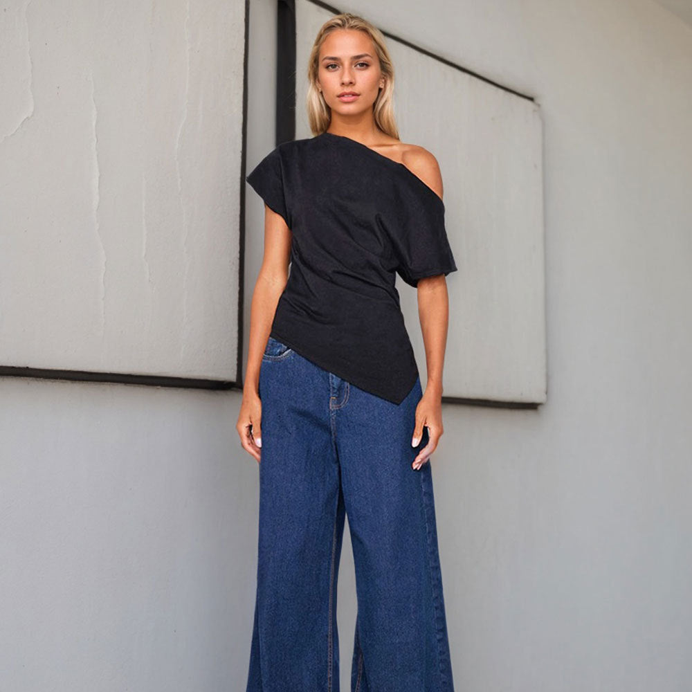 Top asymétrique pour femmes avec design épaule dénudée et détails drapés à la mode Levoire