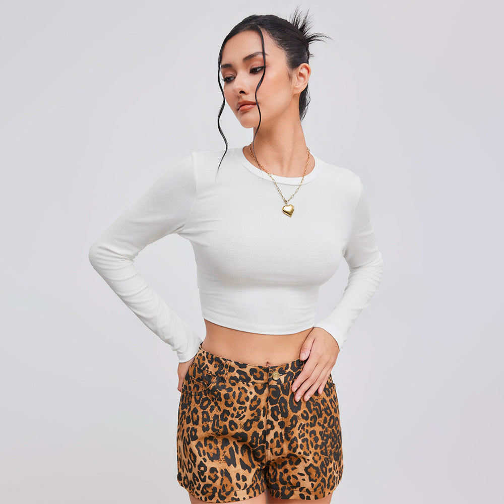 Chemise à manches longues cropped pour femmes avec un col rond élégant et une silhouette ajustée Levoire