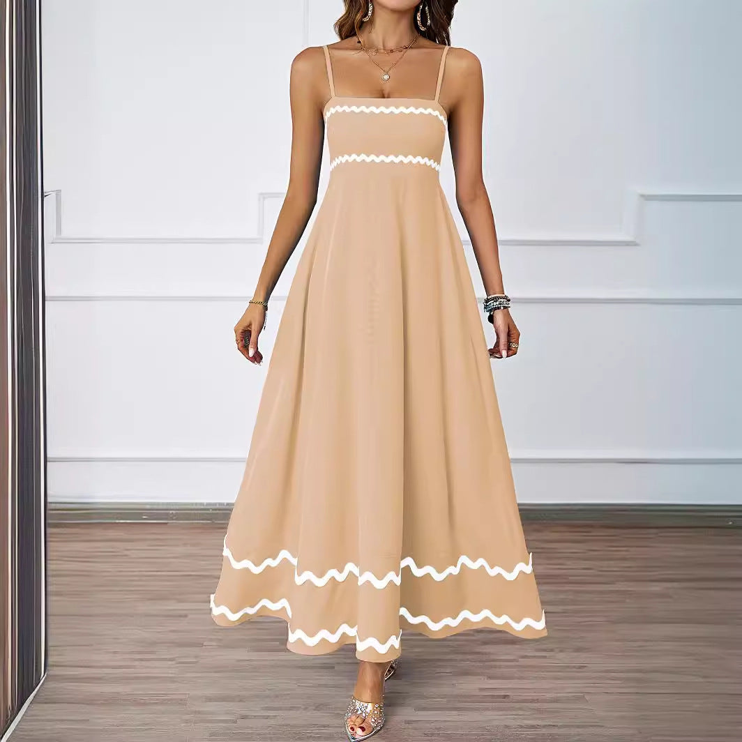 Robe maxi pour femmes avec un ourlet délicat à volants et de fines bretelles spaghetti Levoire