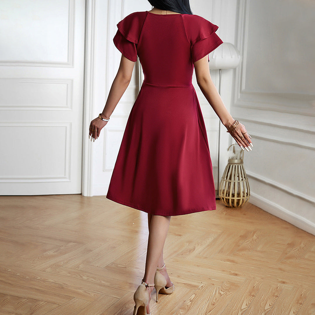 Levoire | Robe midi à col en v à la mode pour femmes