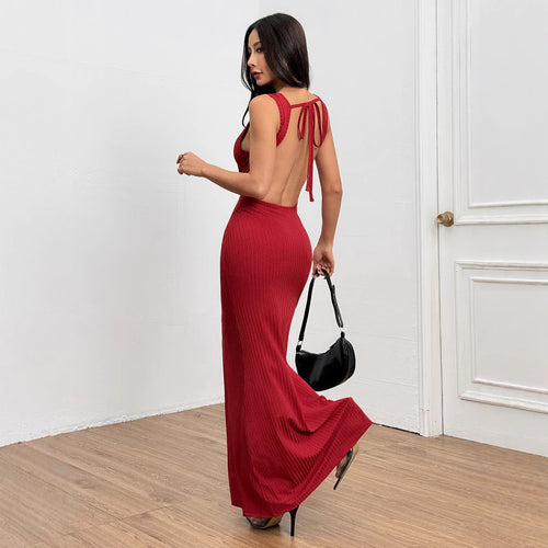Robe maxi côtelée ajustée pour femmes avec un élégant col rond Levoire