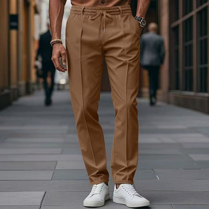 Pantalon élégant pour hommes en leisure avec taille élastique et poches latérales Avriane