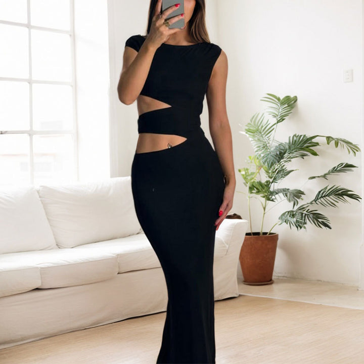 Robe maxi ajustée pour femmes avec design à découpe asymétrique Levoire