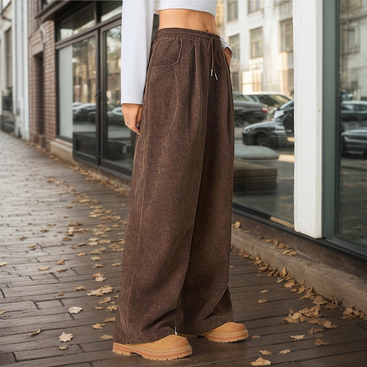 Pantalons larges en velours côtelé pour femmes avec taille élastique et poches pratiques Levoire