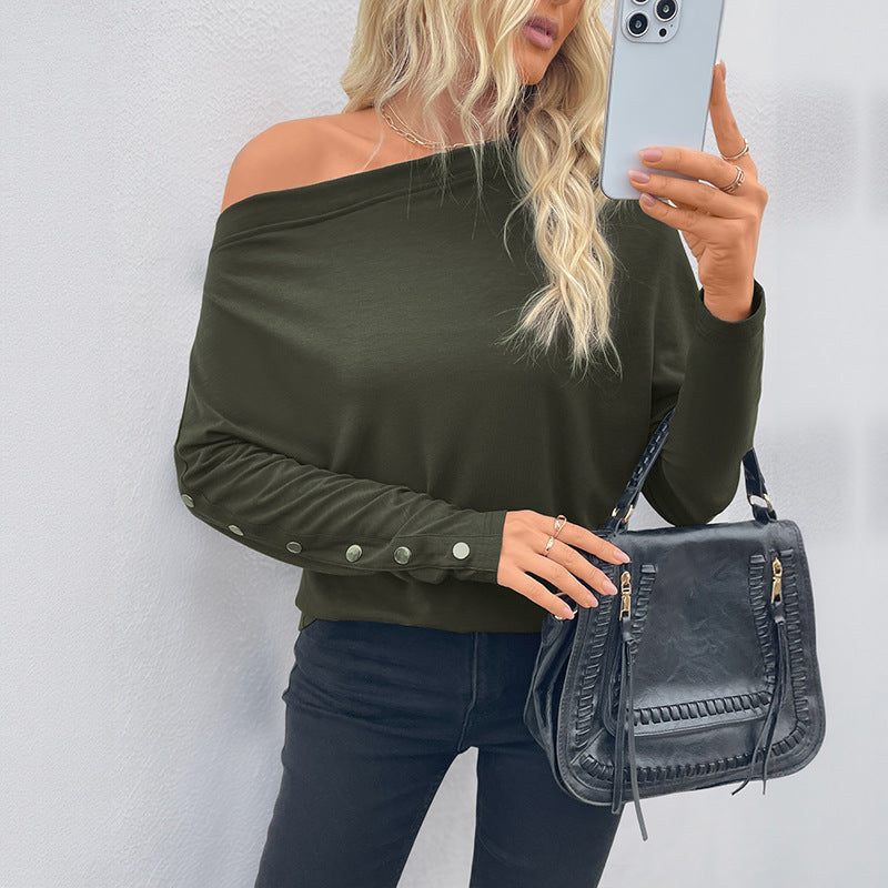 Chemise pour femmes à manches longues surdimensionnée avec encolure asymétrique et détails de boutons fins Levoire
