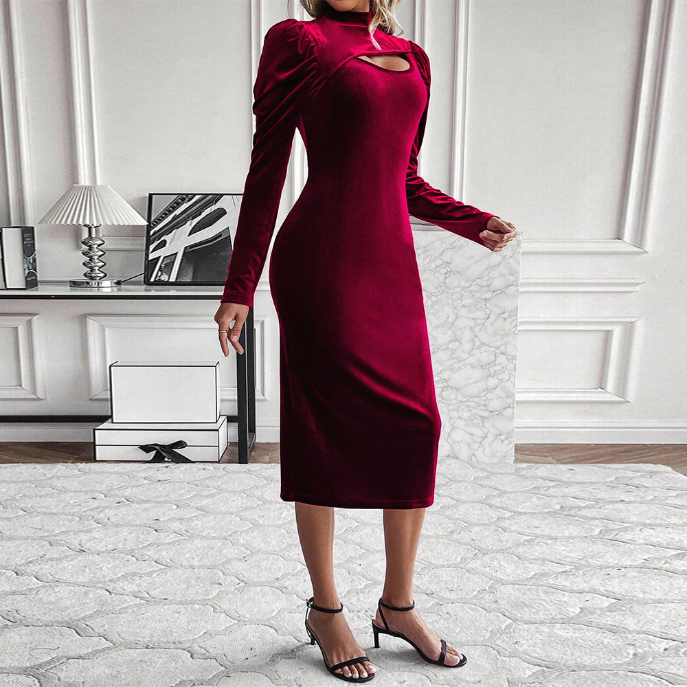 Robe midi en velours ajustée pour femmes avec décolleté asymétrique et manches bouffantes Levoire