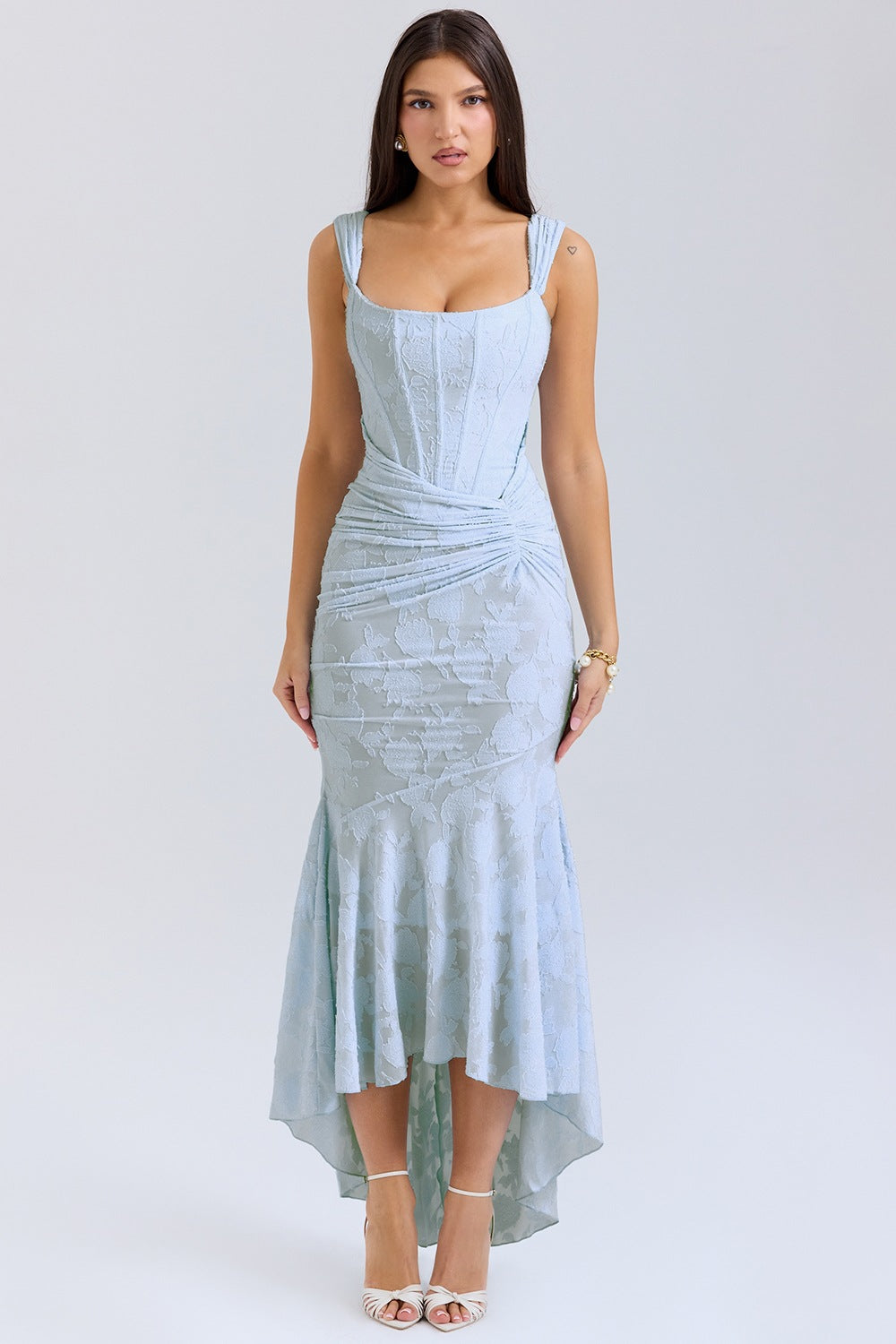Robe Maxi Bateau Élegante pour Femmes avec Texture Florale et Ourlet Asymétrique Levoire