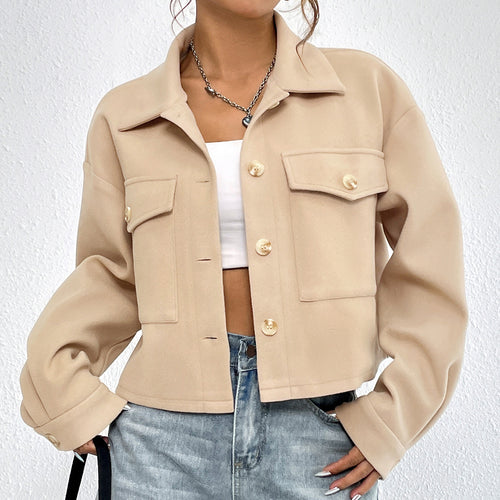 Veste chino décontractée pour femme avec des détails de boutons stylés et des poches pratiques Levoire