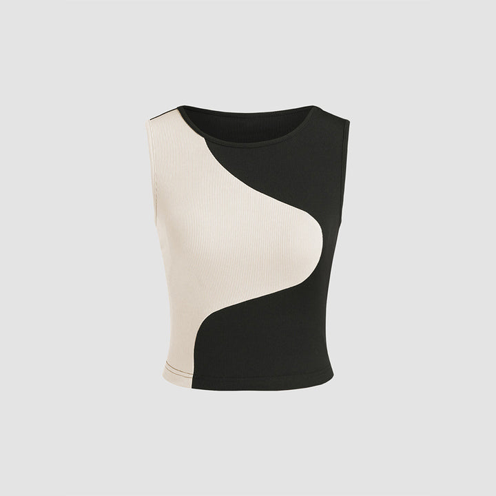 Top court pour femmes avec un design asymétrique et des contrastes à la mode Levoire