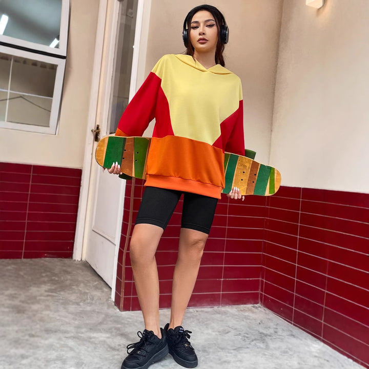 Hoodie décontracté pour femmes avec un design coloré en blocs de couleurs Levoire