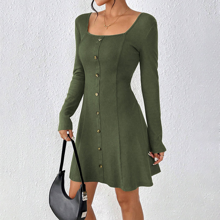 Robe à boutonnière pour femmes avec manches longues et décolleté carré Levoire