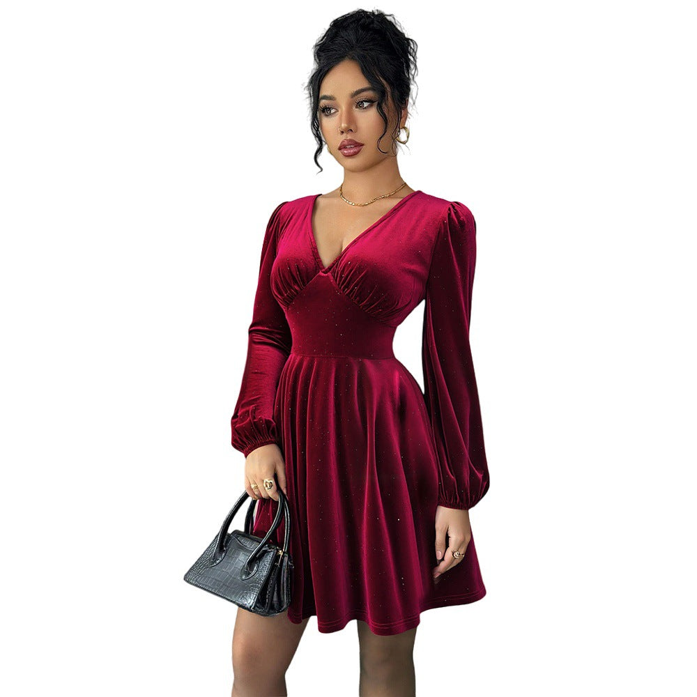Robe à manches courtes pour femmes avec des manches bouffantes élégantes et un col en V Levoire