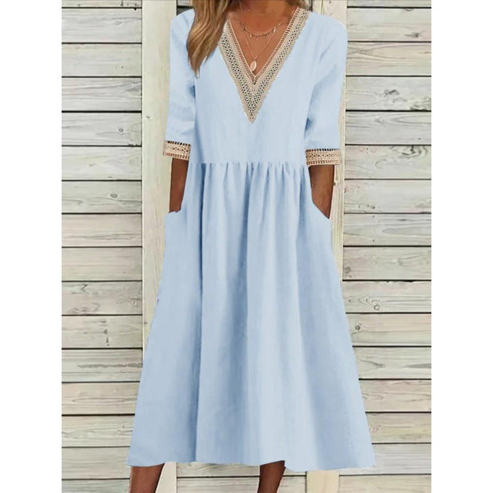 Levoire | Élégante robe mi-longue à col V en dentelle à manches mi-longues Bleu clair
