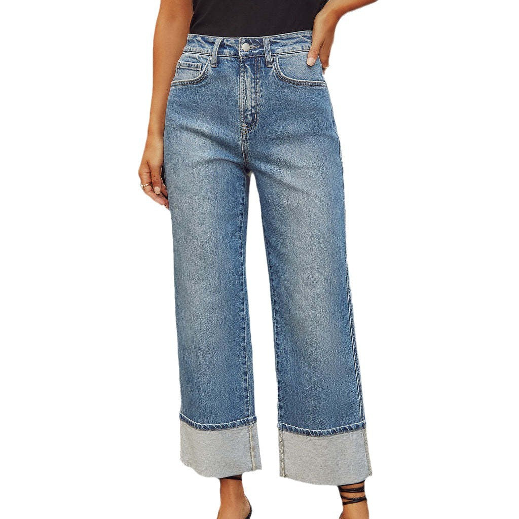Jeans en denim à coupe décontractée pour femmes avec ourlets contrastants Levoire