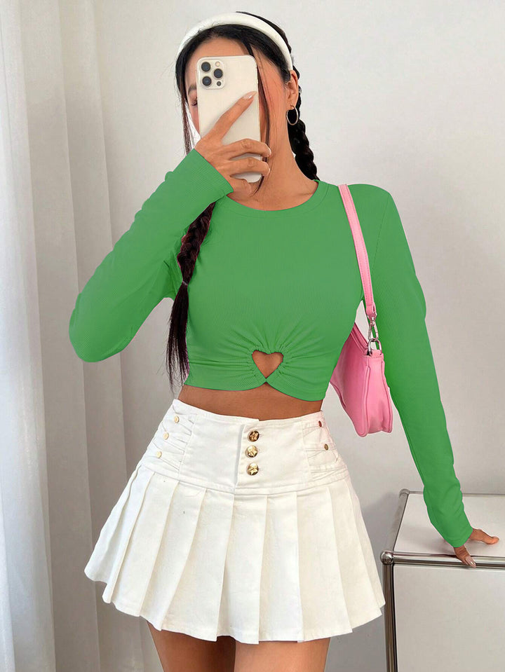 Femme à manches longues cropped avec encolure en cœur et drapé élégant Levoire