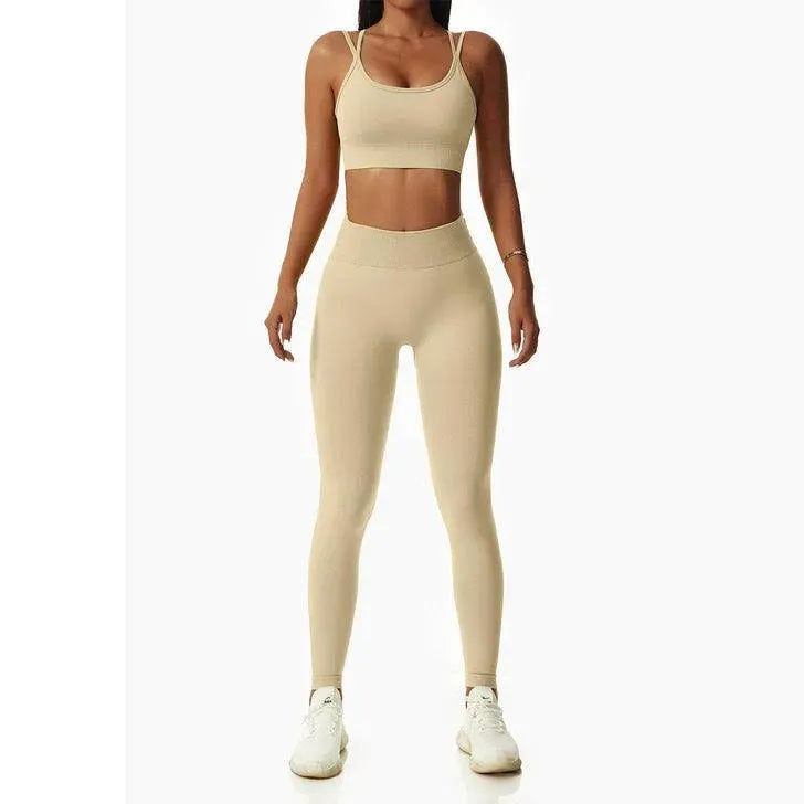 Levoire | Vêtement de sport pour femmes Pantalon avec bretelles Khaki