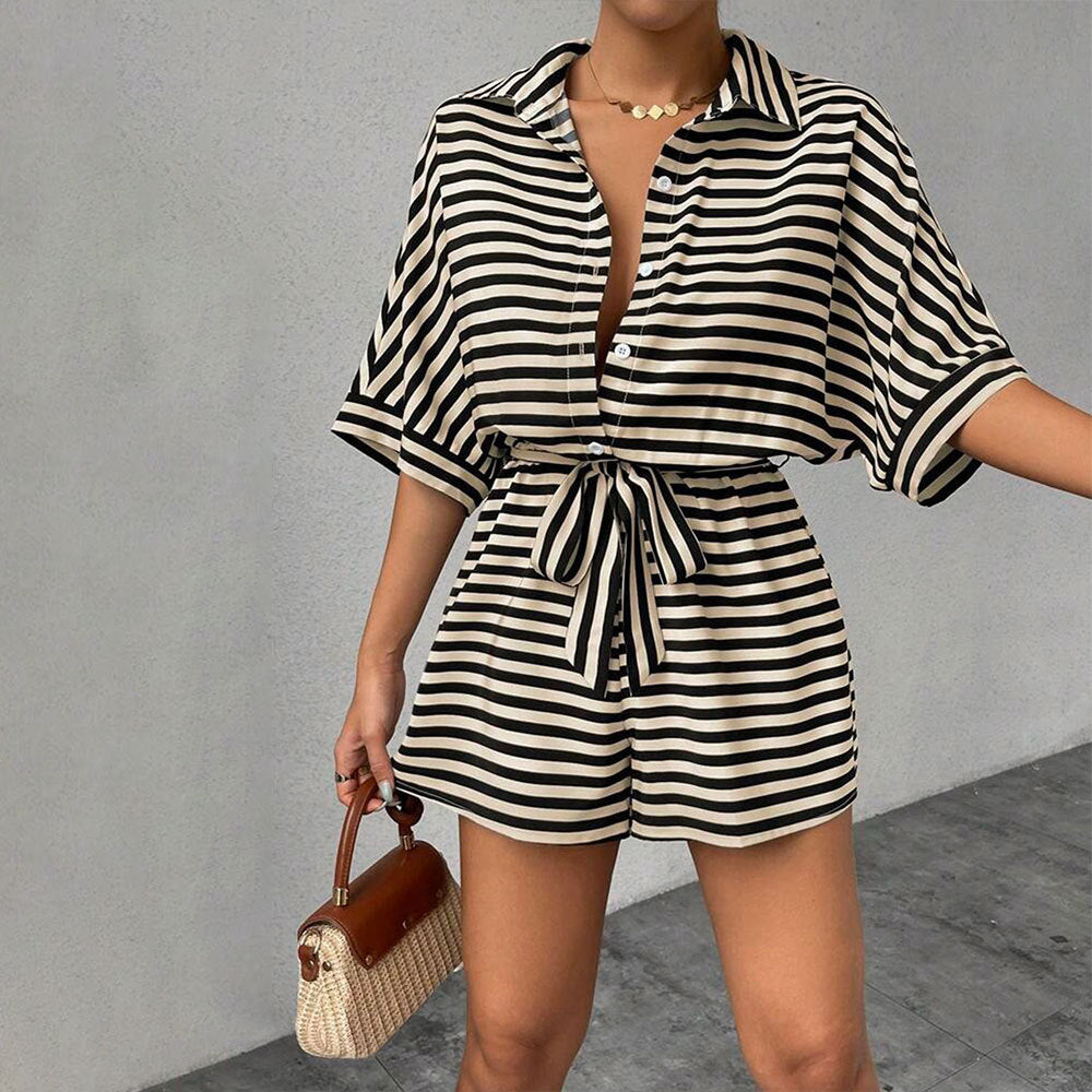 Combinaison short femme avec un motif rayé fin et une coupe ajustée Levoire